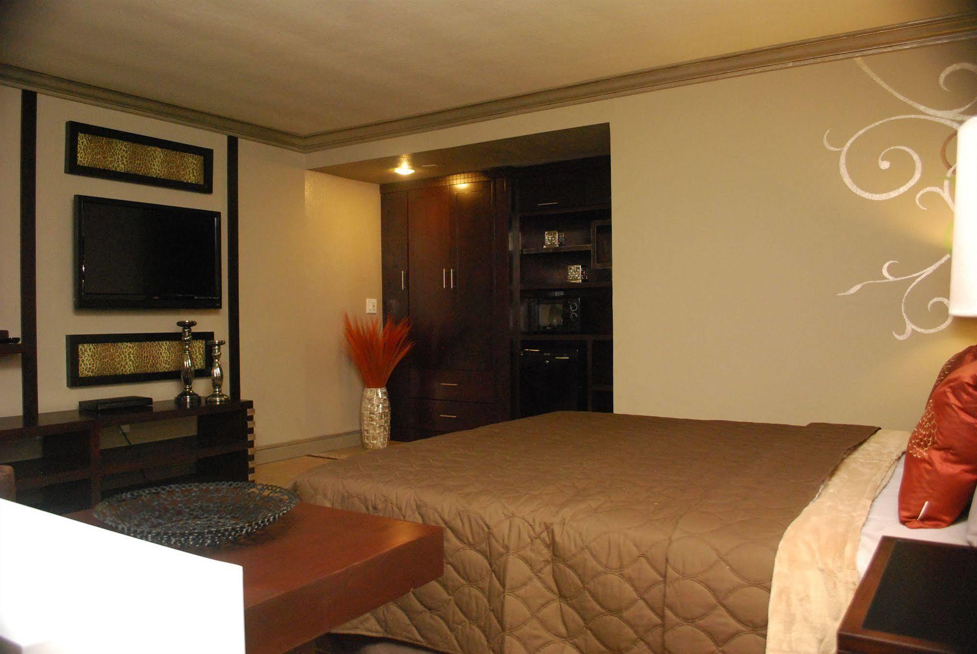 Friendly Hills Inn Whittier Buitenkant foto