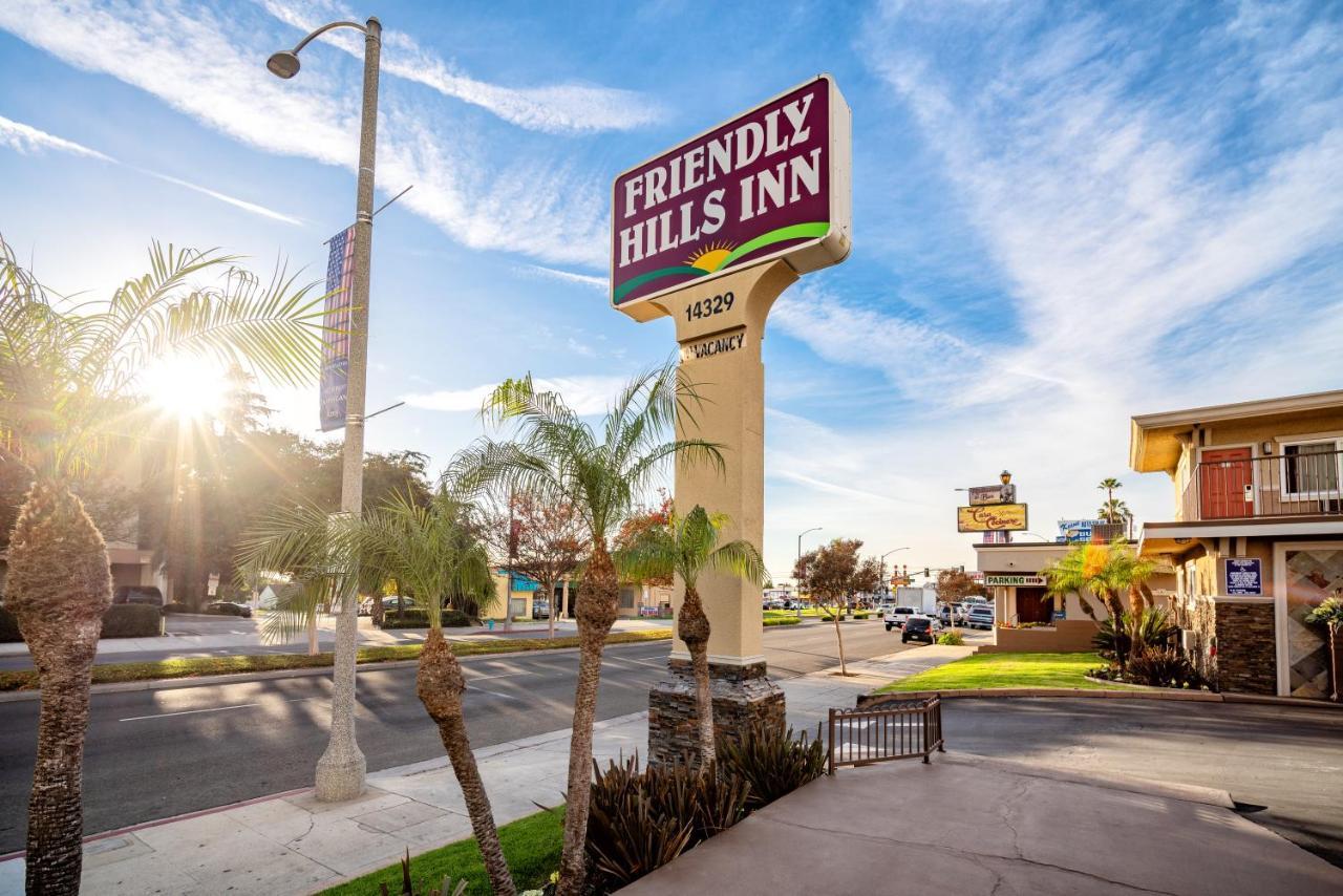 Friendly Hills Inn Whittier Buitenkant foto